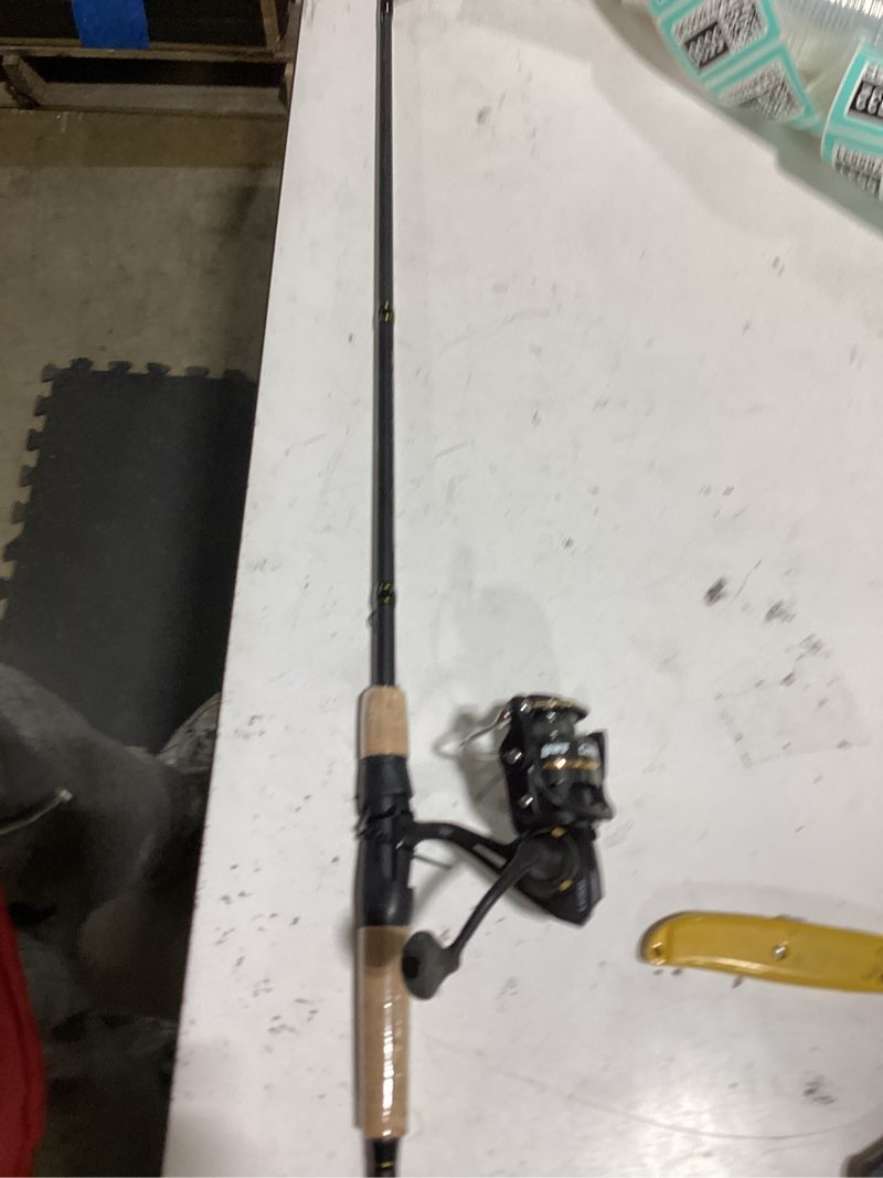 Condition photo showing Good Condition for lew's classic sp adult 2-piece spinning fishing rod & reel combo, 8 bearing system