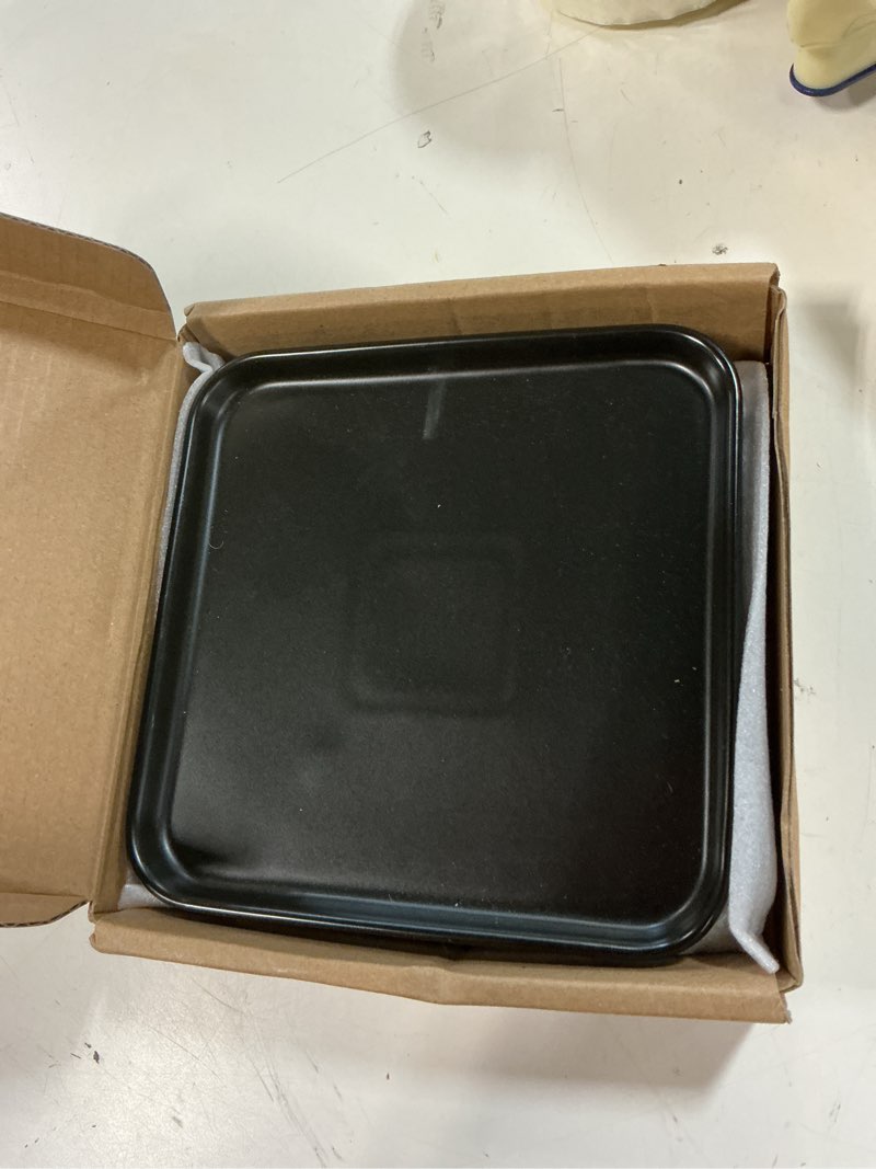 Condition photo showing Good Condition for ceramic square dinner plates,8 inch reusable food serving plate for steak,pasta,salad,snacks,appetizer plates,porcelain dessert dishes set of 2,black black 8in