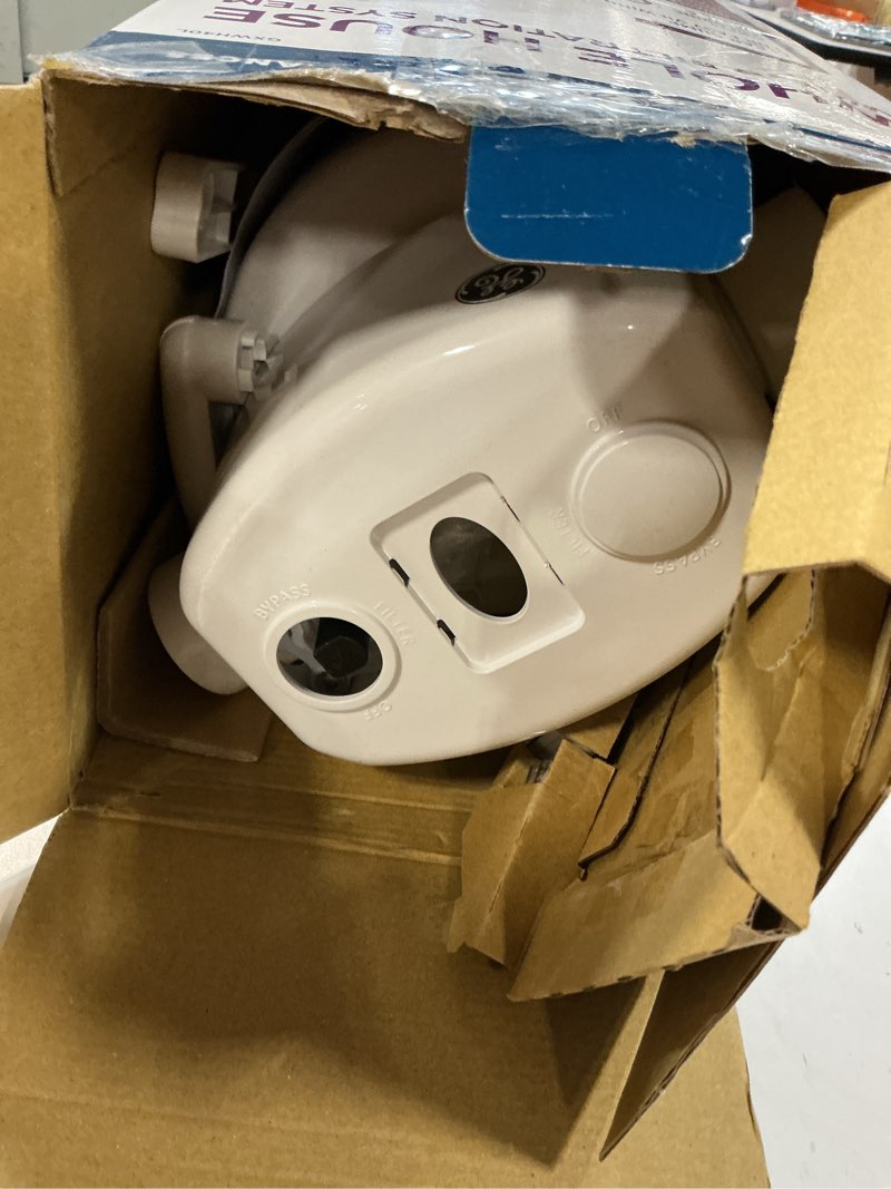 Condition photo showing Good Condition for ge whole house water filtration system, reduces sediment, rust & more, install kit & accessories included, replace filters (fxhtc, fxhsc) every 3 months, gxwh40l