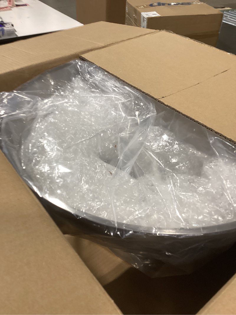 Condition photo showing Good Condition for 12l premium large size ice bucket, stainless steel champagne bucket for parties with great performance and sleek design
