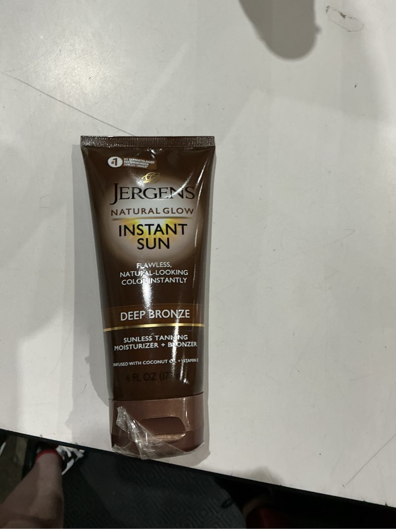 Condition photo showing Good Condition for jergens natural glow instant sun self tanner - deep bronze - 6 fl oz
