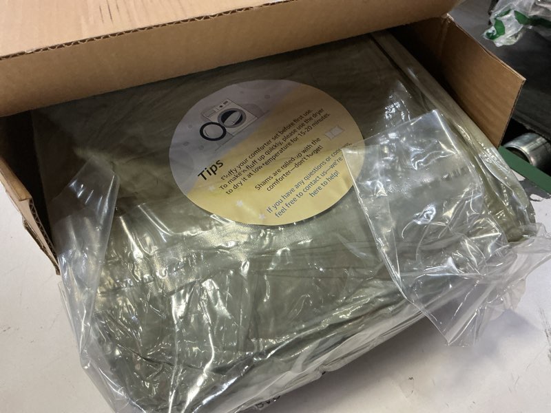 Condition photo showing Good Condition for wrensonge king size comforter set- 7 pieces soft sage green bed in a bag king with fitted sheet, flat sheet, 2 pillow shams, and 2 pillowcases- warm bed set for all season sage green king(102"*90")