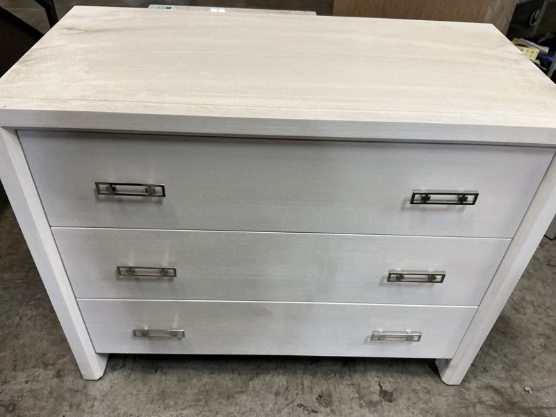 Condition photo showing Good Condition for 3-drawer side table matte white
