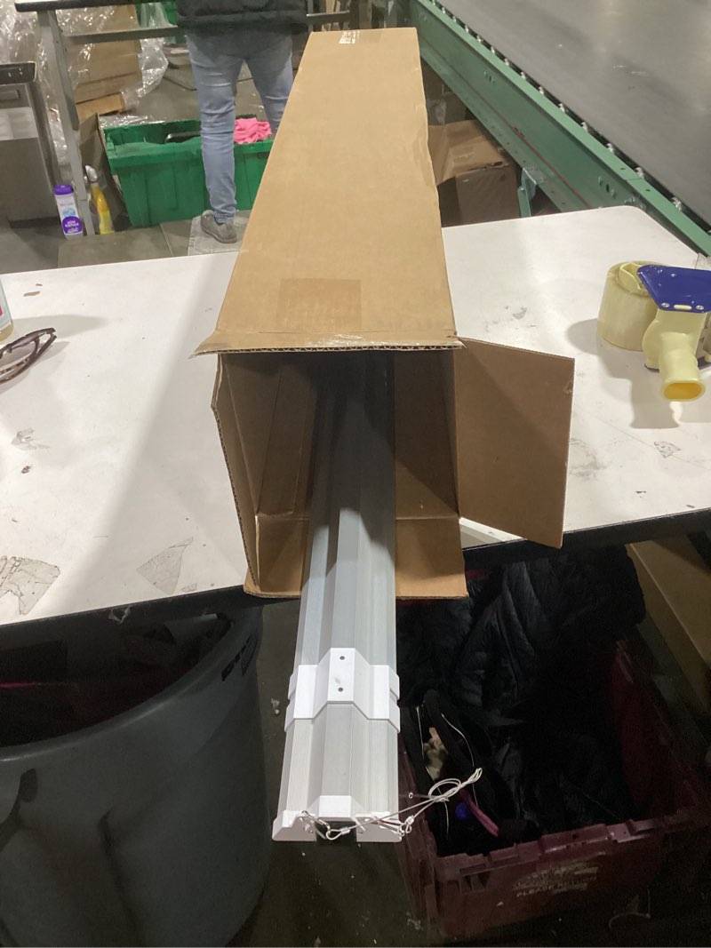 Condition photo showing New/Like New for FREELICHT 1 Pack 4ft LED Grow Light with Timer, 60W (350W Equivalent), Sunlike Full Spectrum Integrated Plant Light for Hydroponic Indoor Plant Seedling Veg and Flower, Plug in with 3 Timing Modes 4FT - 1 Pack - Sunlike Full Spectrum with Timer