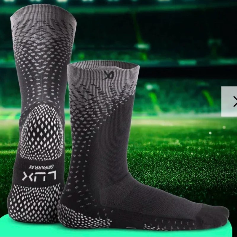 sport socks - performance grip cleat socks - black - lux