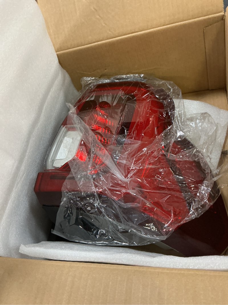 Condition photo showing Good Condition for led tail light compatible with 2020-2023 gmc acadia outer driver side | chrome bezel,sl/denali/sle/slt,taillight,rear light,replace 85150719