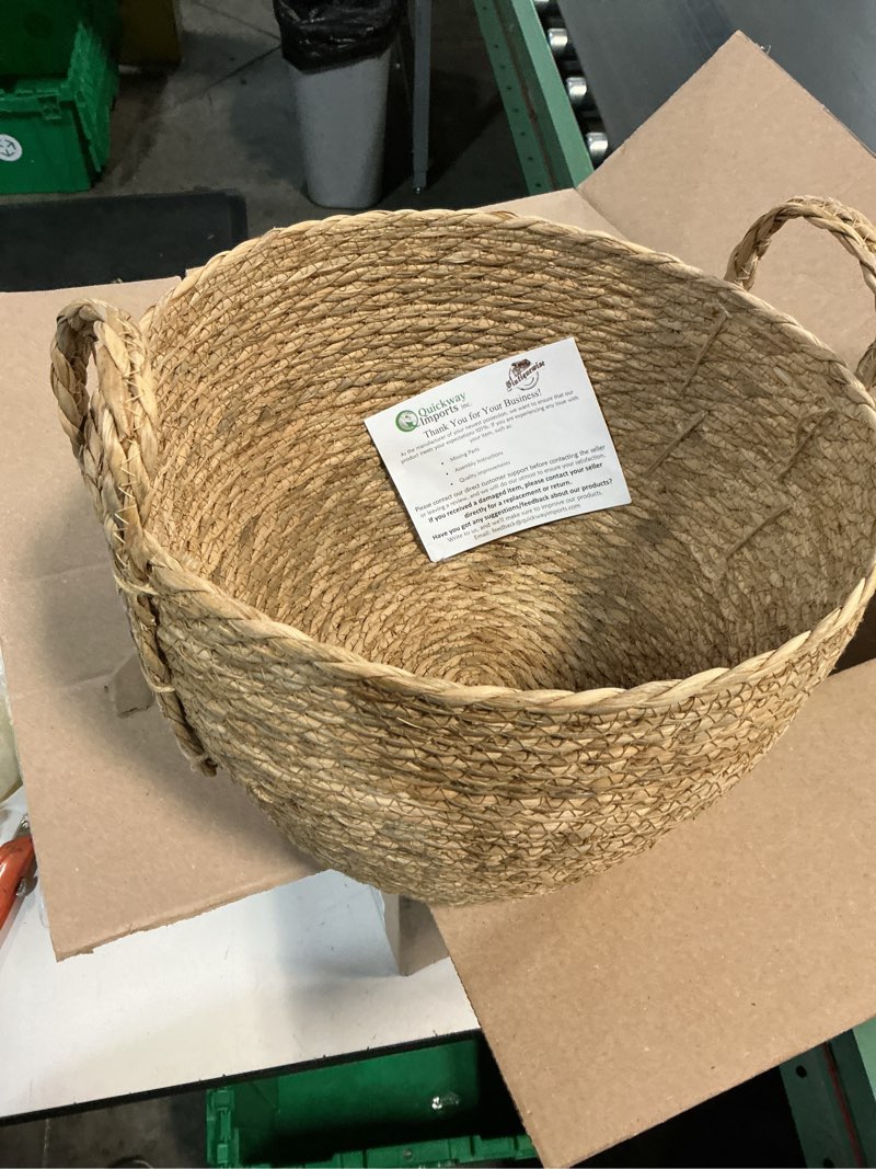 Condition photo showing New/Like New for vintiquewise decorative round wicker woven rope storage blanket basket with braided handles - medium medium brown