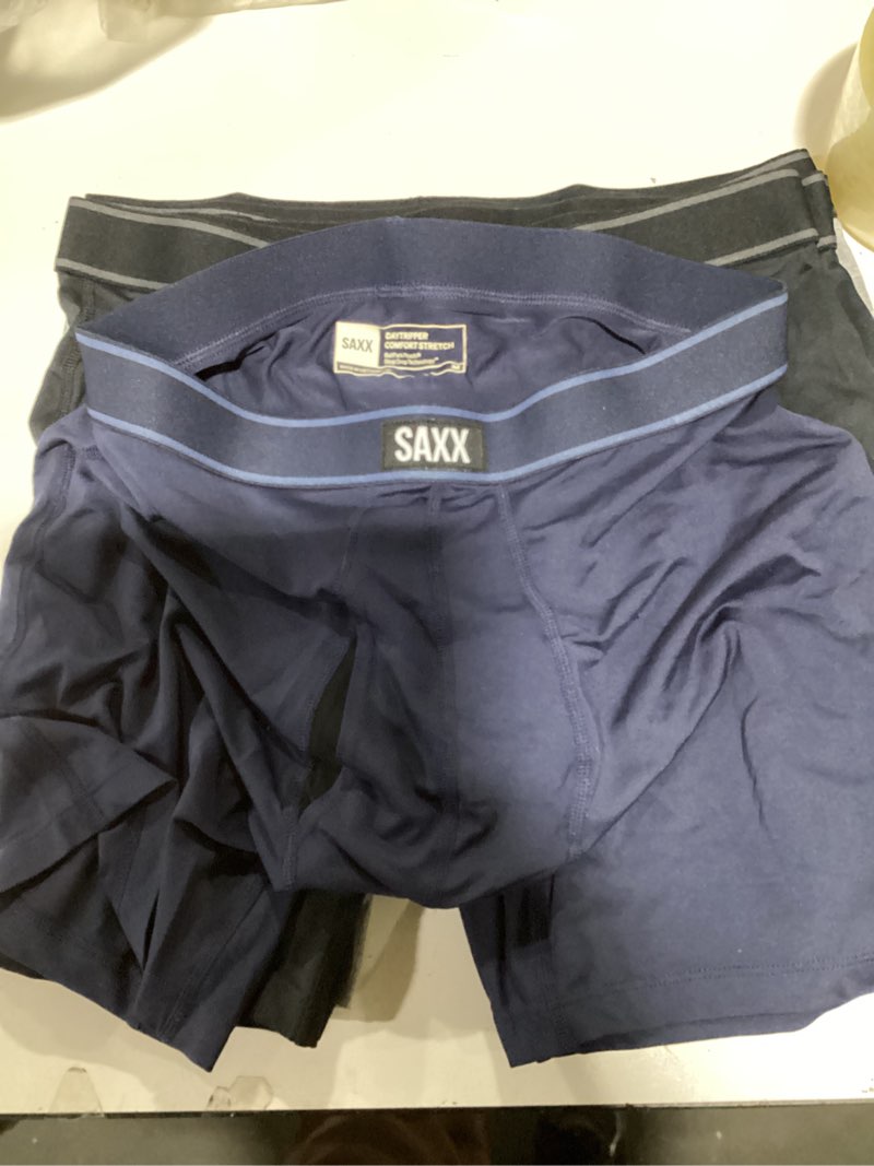 Condition photo showing New/Like New for SAXX Underwear Co. Men's Daytripper Comfort Stretch Boxer Brief Fly 5 Pack Medium Black/Grey/Navy