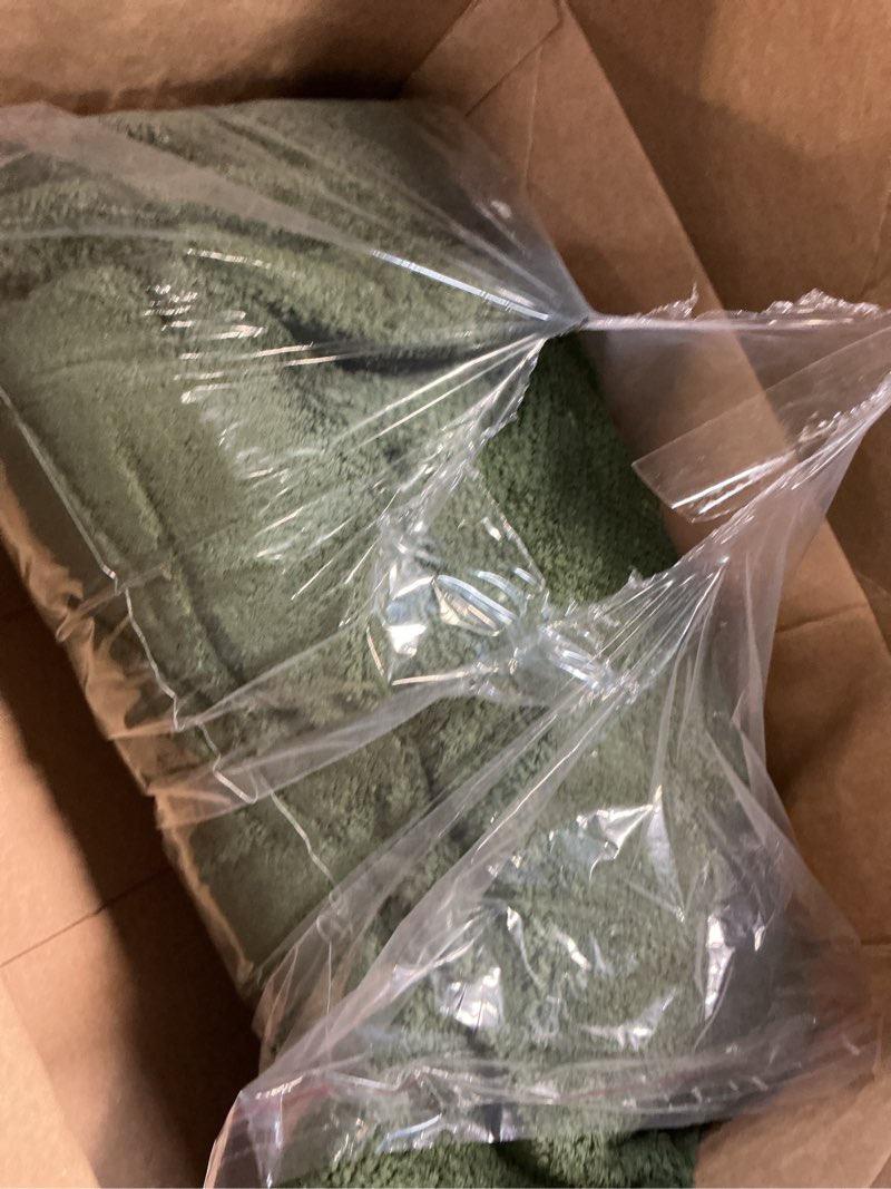 Condition photo showing Good Condition for ytyc 39x78 inch oversized bath sheets extra large bath towels set of 6 super soft luxury microfiber shower towels for bathroom 80% polyester(olive green,6 piece) 02_olive green bath sheets set-6 piece