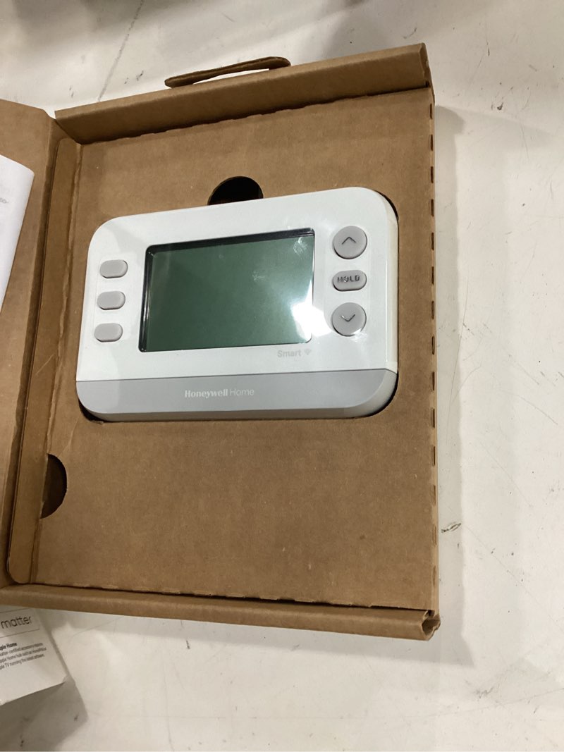 Condition photo showing Good Condition for honeywell home x2s smart built in wifi heating and cooling push button smart-enabled programmable th