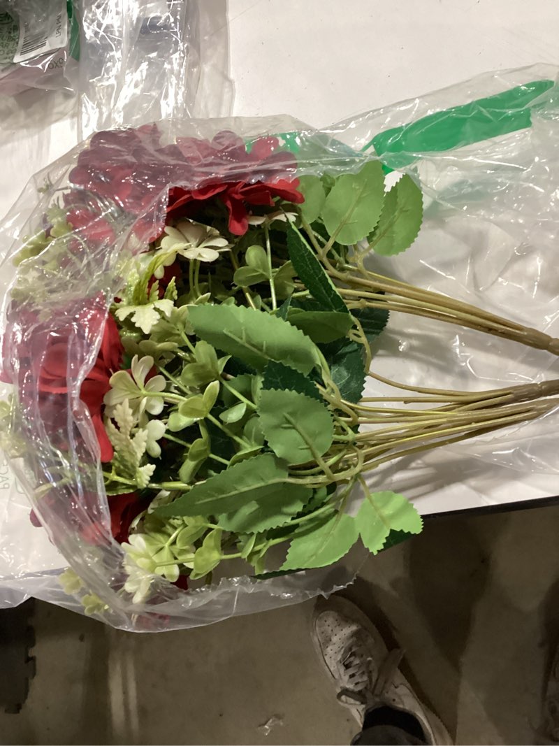 Condition photo showing Good Condition for faicoia 3 pcs silk cemetery flowers artificial geraniums for outdoors uv resistant dark red artifici