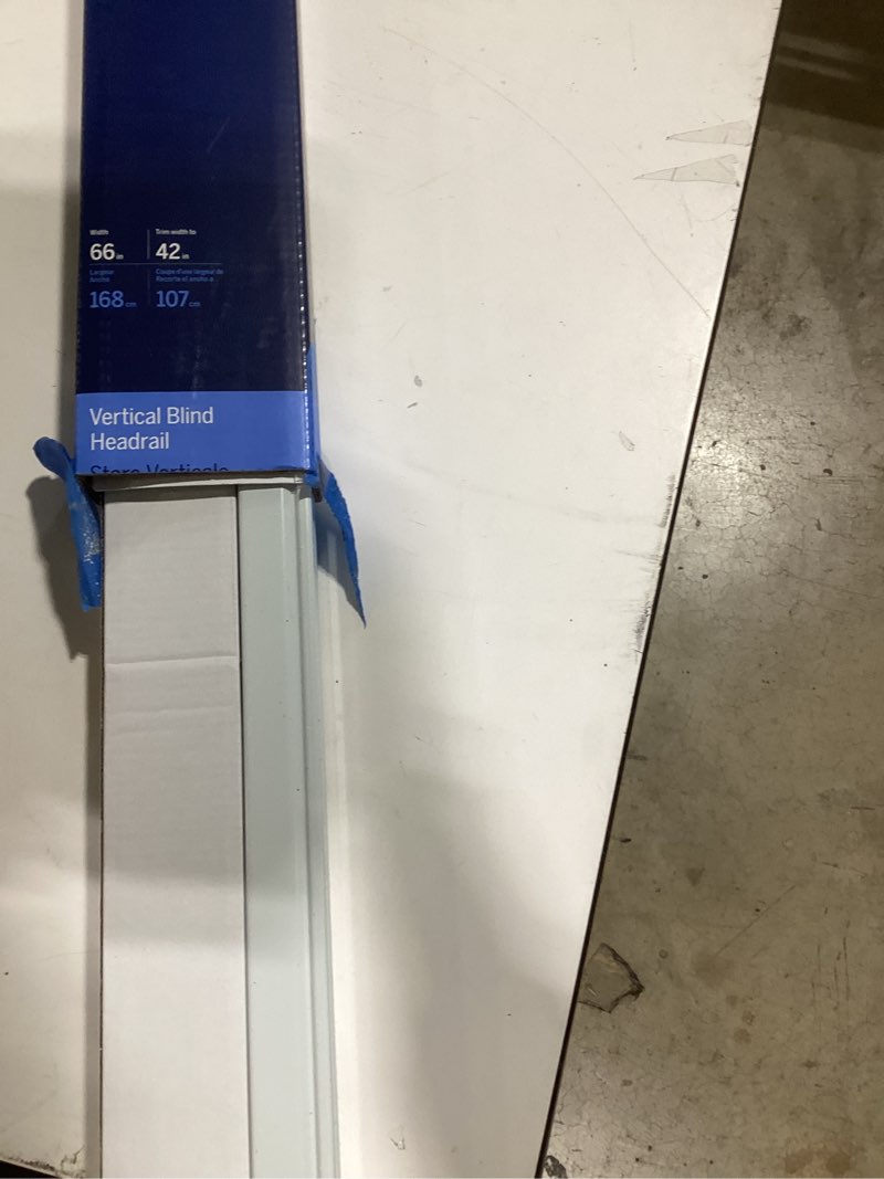Condition photo showing New/Like New for  levolor 37-in x 78-in white blackout cordless roller shade item 