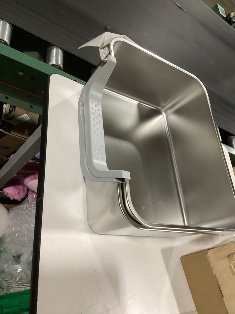Condition photo showing Good Condition for 2-pack low entry litter box for senior disabled & injured cats, stainless steel high sided enclosed easy step in entry-metal kitty litter box for kittens, odor control (17.7"x13.8"x5.9") 2pack-17.7"x13.8"x5.9"-m