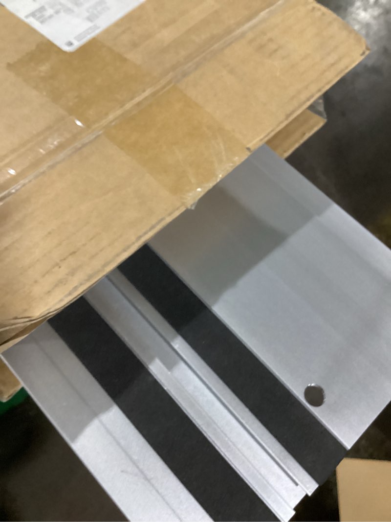 https://lotting-media.assets.bidfta.com/lotting_81cb0cd3-ed2d-40c3-9acd-fab87ba0420a