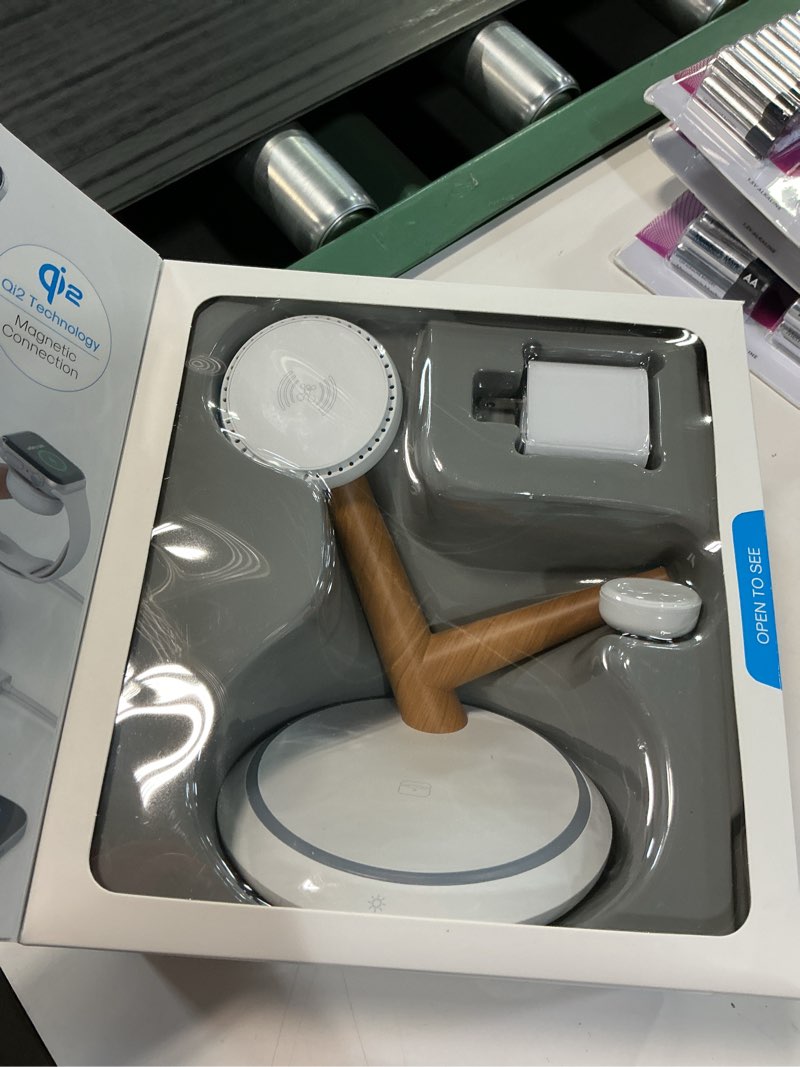 Condition photo showing New/Like New for atomi qi2 magnetic wireless charging stand