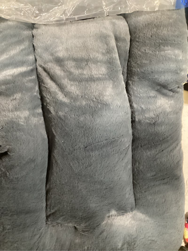 Condition photo showing New/Like New for 30 Inch Dog Crate Pad Washable Ultra Soft 30 x 19 Dog Bed for Medium Breeds up to 30 lbs,Cozy Kennel