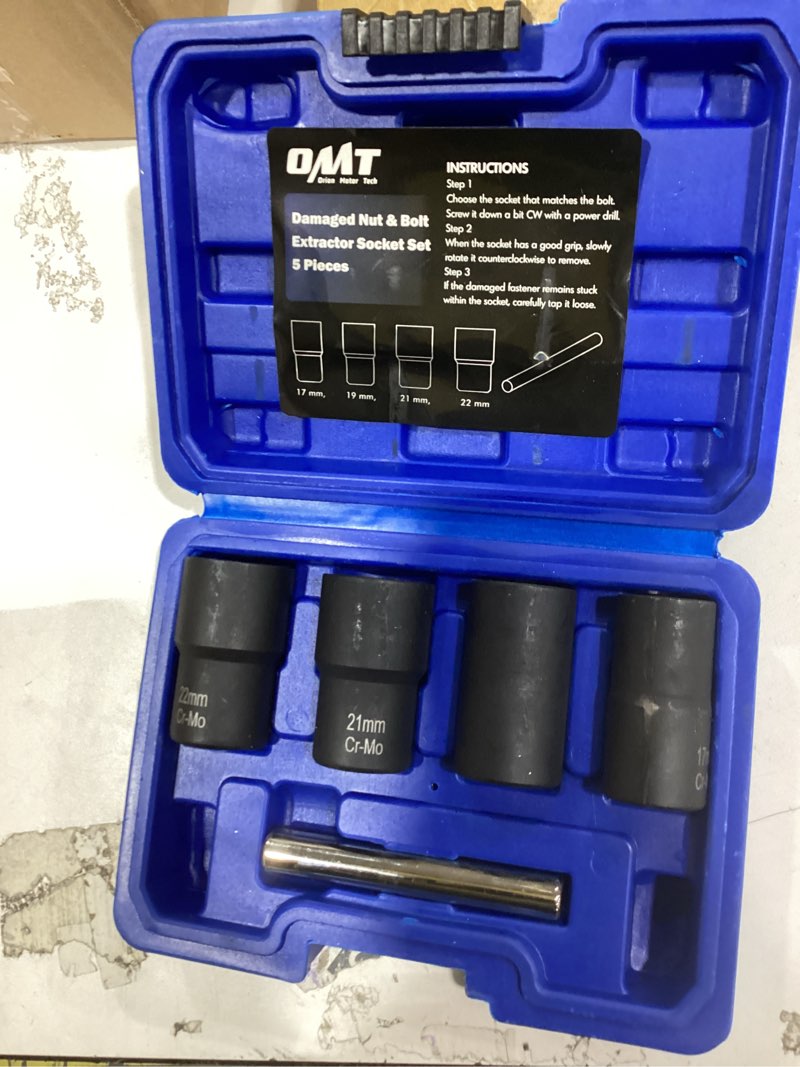 Condition photo showing Good Condition for orion motor tech twist socket tool set, 1/2" drive 5pc nut and bolt extractor set, rounded bolt & stripped lug nut remover tool kit