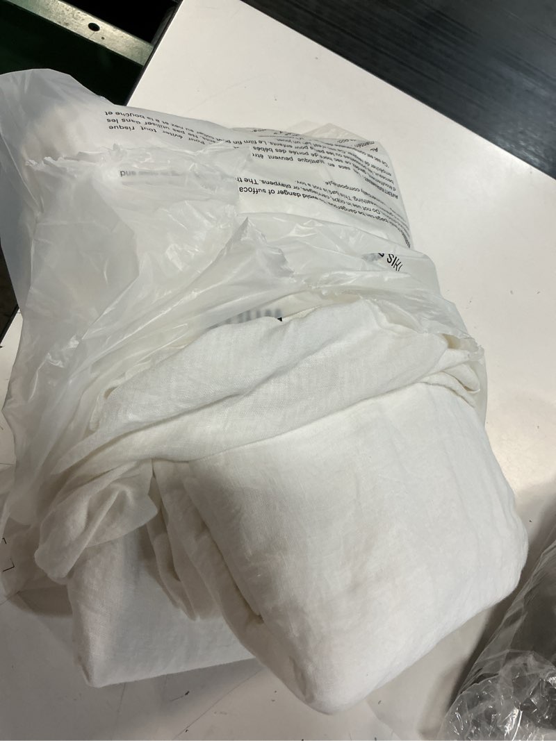 Condition photo showing Good Condition for european linen duvet cover set solid: white solid: white