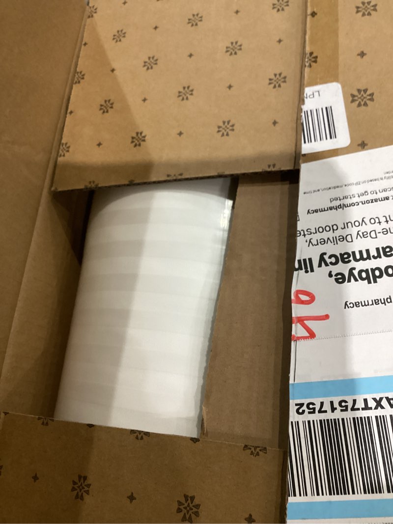 Condition photo showing Good Condition for Beckham Hotel Collection Bed Pillows Standard/Queen Size Set of 2 - Original Soft Down Alternative Pillow for Sleeping - Soft Support for Back, Stomach or Side Sleepers Queen / Standard White