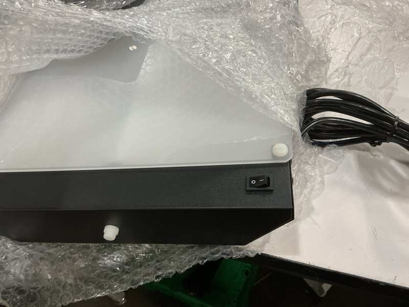 Condition photo showing Good Condition for boxelite 10 000 lux  bright light therapy desk lamp