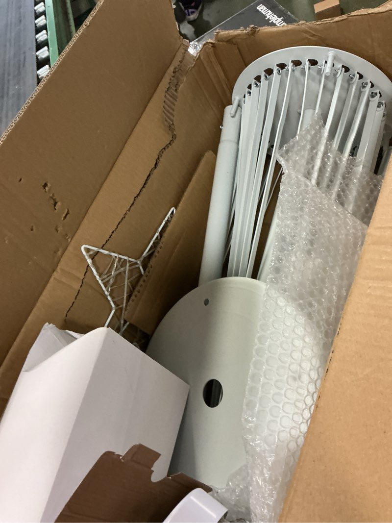 Condition photo showing Good Condition for Outdoor Christmas Cone Tree Light, 12 Feet 1070 LEDs Outdoor Lightshow with Star Topper, Artificial 