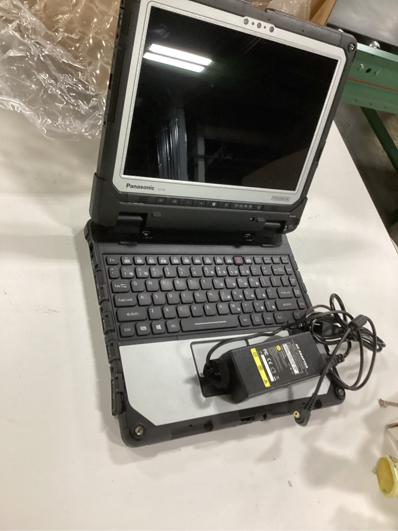 https://lotting-media.assets.bidfta.com/lotting_8216071b-4bd8-44bd-ae89-f318cad5bdbd