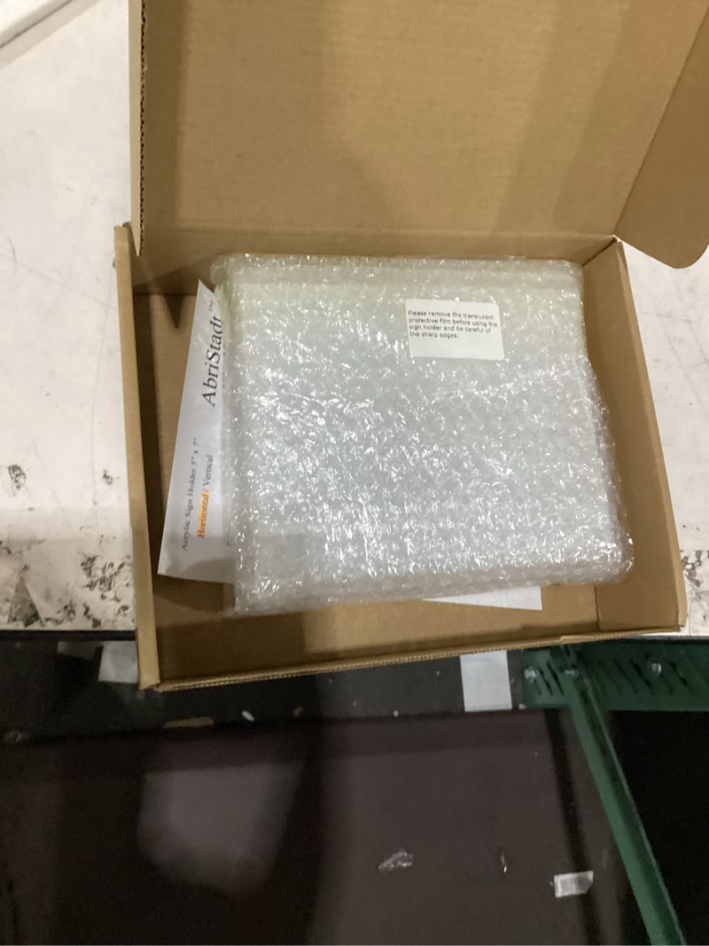 Condition photo showing New/Like New for acrylic sign holder 5x7 inches, 6 pack, clear table display sign stand, horizontal