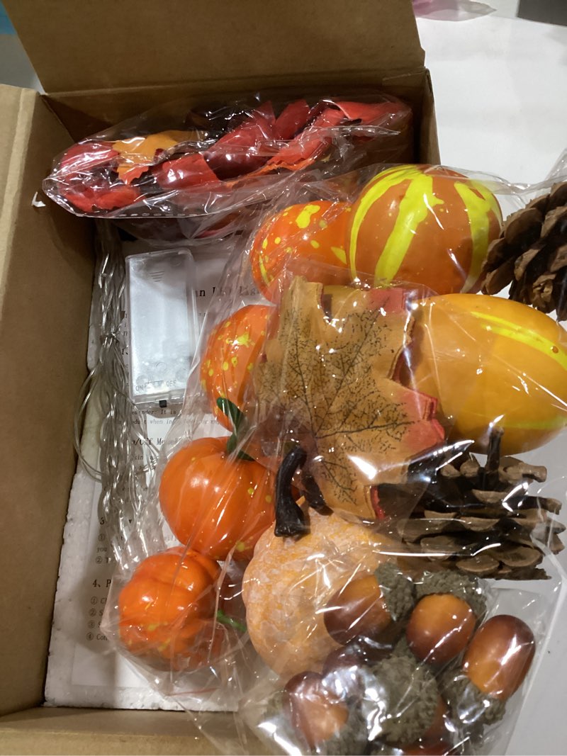 Condition photo showing Good Condition for VIHOSE 4 Pieces 8.86 Inch Light up Pumpkin Set Glass Fall Halloween Pumpkin Decorations with Timer Acorn 3D Maple Leaf String Fall Garland Kits for Autumn Thanksgiving Harvest Tables Centerpieces Elongated