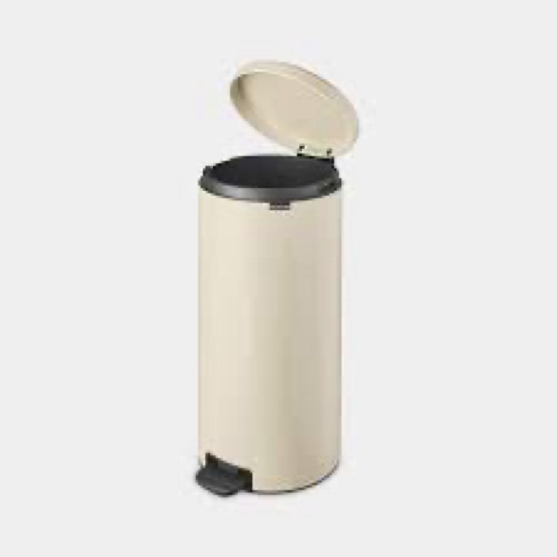 brabantia newicon step on trash can, 8 gallon (30 liter)