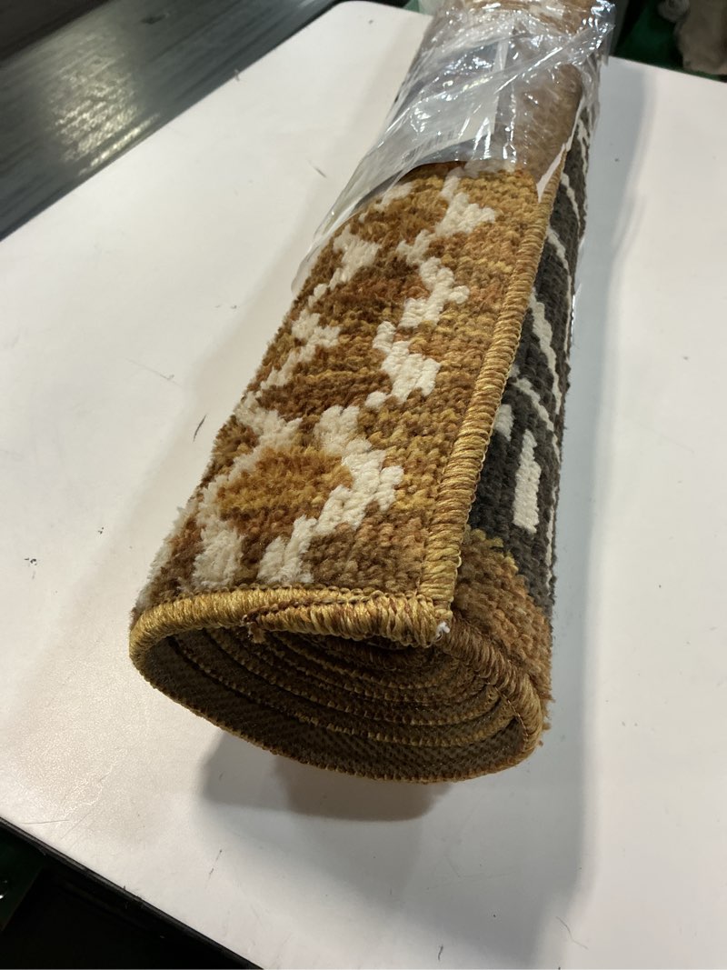 Condition photo showing Good Condition for 2'4"x7' global runner rug black/tan - threshold™ 28”x84” 
