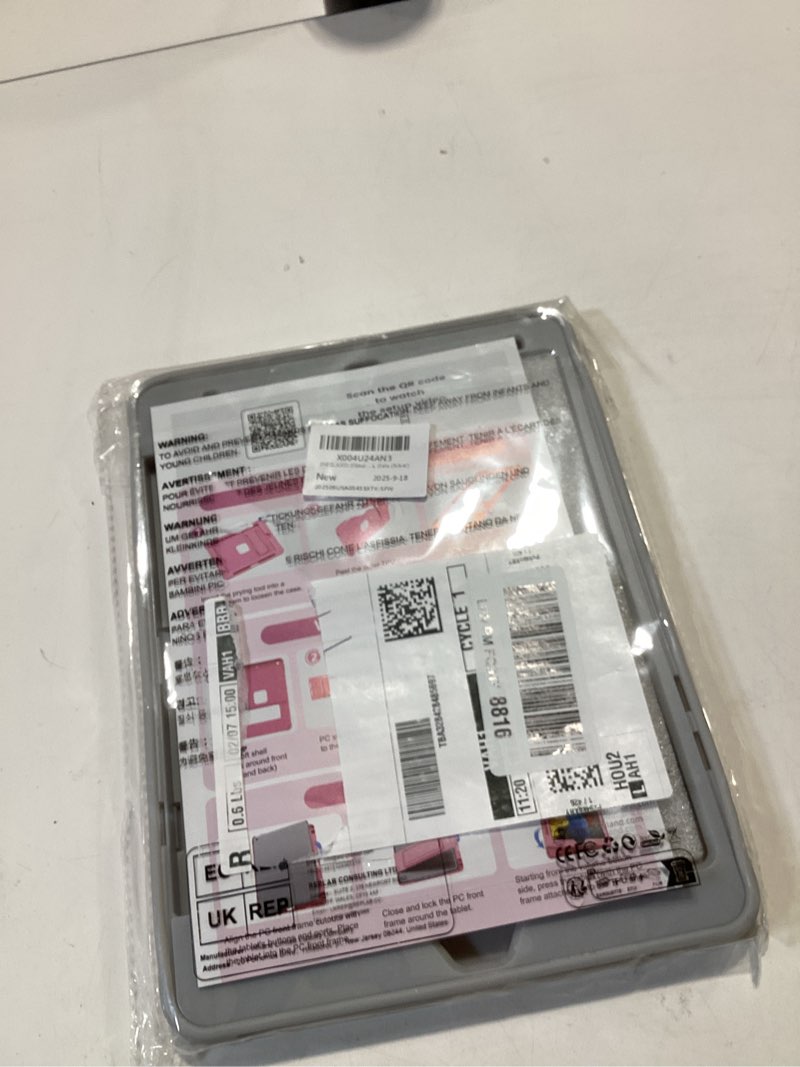 Condition photo showing New/Like New for INFILAND Glitter Case for iPad 9th Generation (2021) / 8th Generation (2020) / 7th Generation (2019)