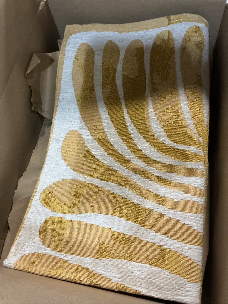 Condition photo showing Good Condition for town & country luxe livie matisse cutout everwash washable multi-use decorative rug, kitchen, low-profile door mat, bedroom and dorm room with non-slip backing, gold, 24"x40" gold 2' x 3'4" (rectangular)