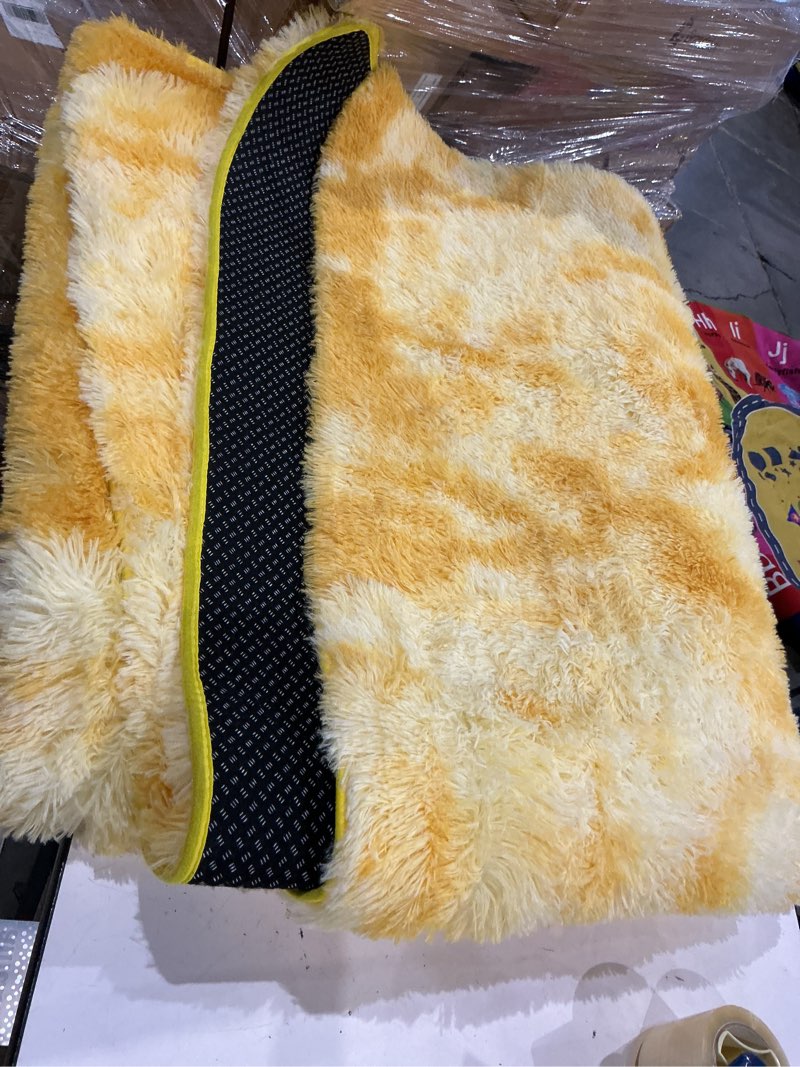 Condition photo showing Good Condition for fluffy and fuzzy rug for living room and bedroom, large ultra-soft living room rugs, thick long-pile non-slip bedroom rug