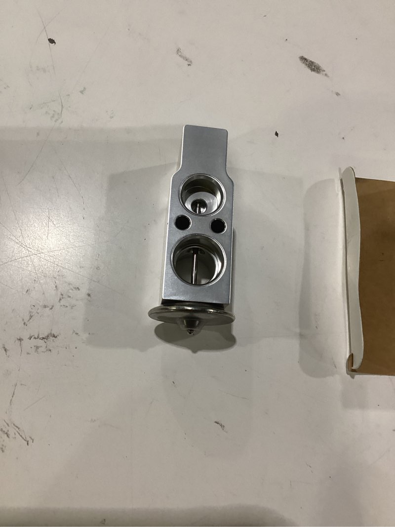 Condition photo showing As Is for shakas pack-1 automobile air conditioning expansion valve, heat resistant and rust-proof metal replacement, steam engine cooling valve a/c system accessories, universal for most cars (silver)