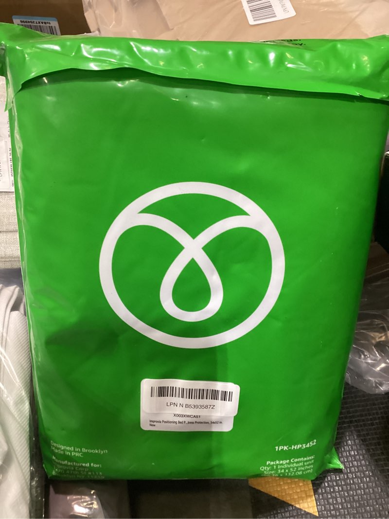 Condition photo showing Good Condition for improvia positioning bed pad, with 8 reinforced handles, quick-drying, washable, waterproof, for lifting, turning, transfering, elderly and incontinence patients (green, 34" x 52" - pack of 1) 34"x52" (pack of 1) green