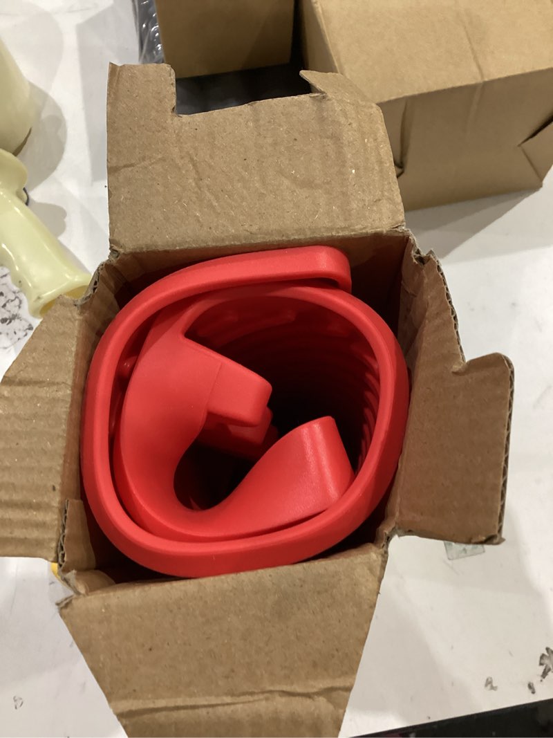 Condition photo showing Good Condition for Griddle Mat Barbeque Grill Accessories Tools for Blackstone, Side Shelf Mat Grill Pad for Outdoor Grill Kitchen Counter Spatula Silicone Mat with Drip Pad for Kitchen, Cooking, Countertop (Red)