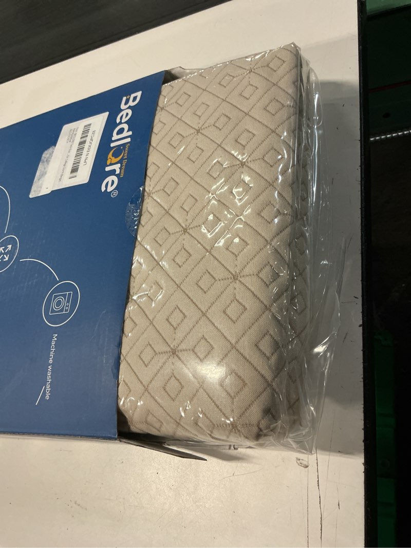 Condition photo showing New/Like New for bedlore full size mattress protector, waterproof noiseless mattress cover with stretchable pockets for 6-15 inches mattress, soft breathable mattress pad for college dorm (beige) beige full