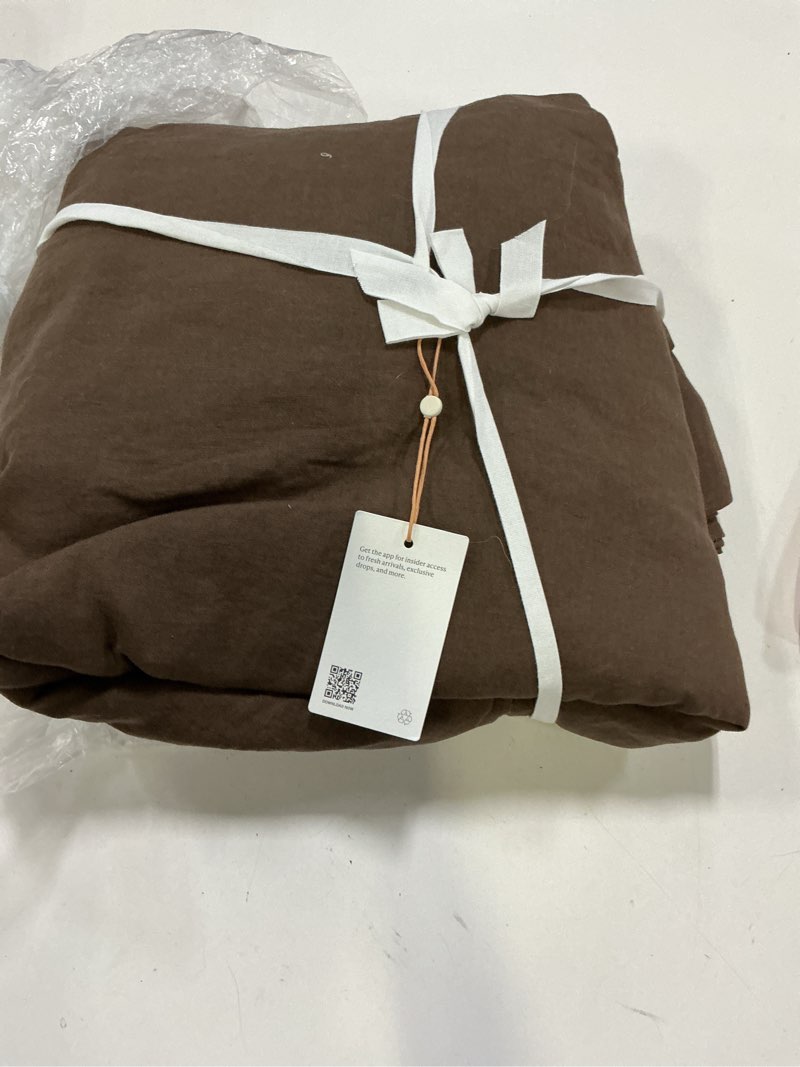 Condition photo showing As Is for quince european linen duvet cover, king/cal king, espresso