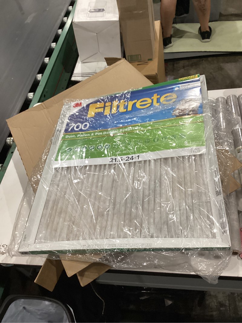 Condition photo showing Good Condition for filtrete mpr 700 dust, pollen & pet dander reduction air filter