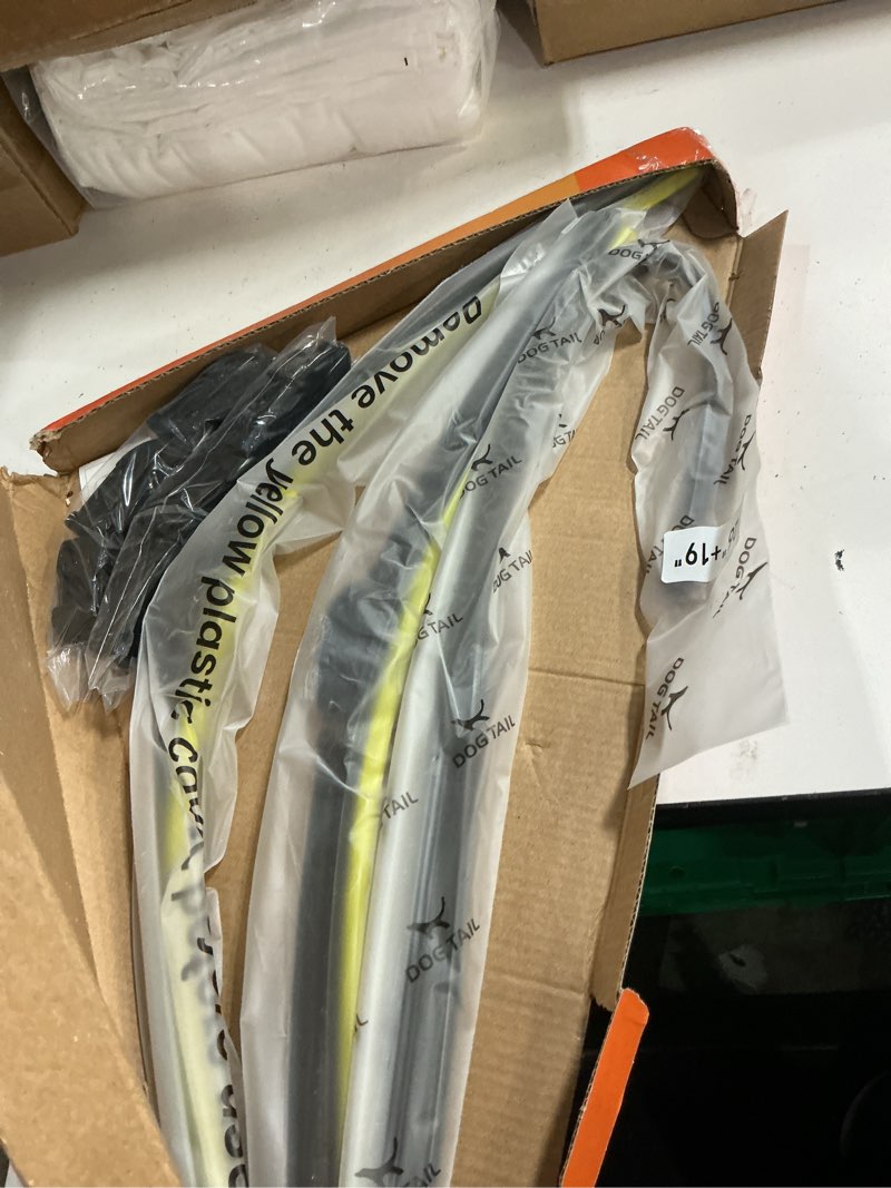 Condition photo showing Good Condition for dog tail water repellent silicone wiper blades 26" 19" set with multiple adapters and 2 refills, automotive replacement front windshield wiper blades for my car with water repellency formula dropclear 26''+19''