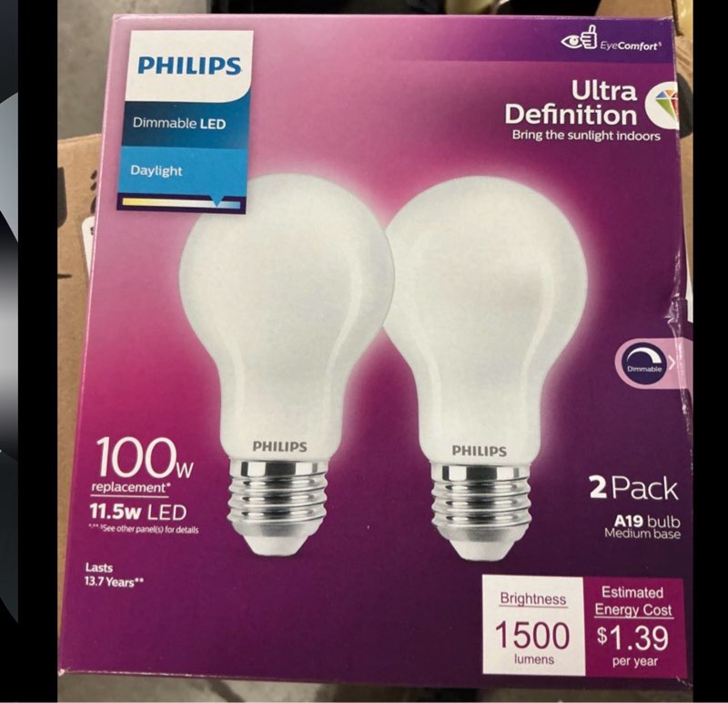 Condition photo showing New/Like New for 100 watt-equivalent ultra definition led light bulb a19 a-style 5000k daylight 2-pack