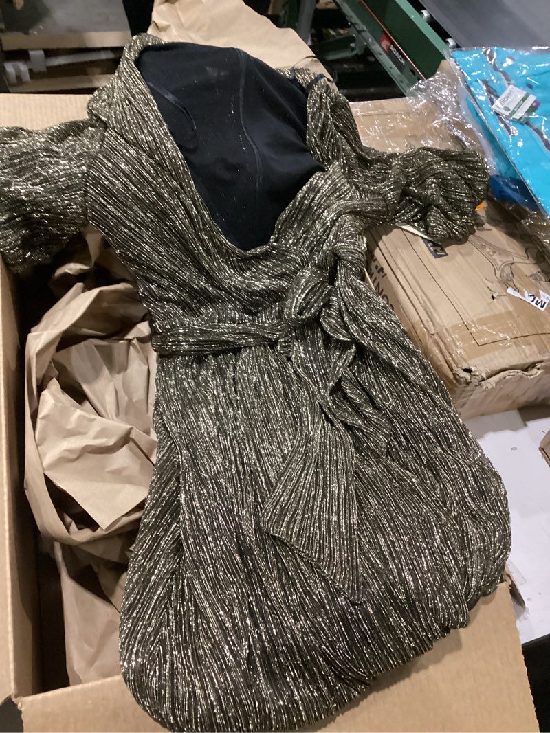 Condition photo showing New/Like New for Eliza J Women's Elbow Sleeve V-Neck Long Dress 10 Gold