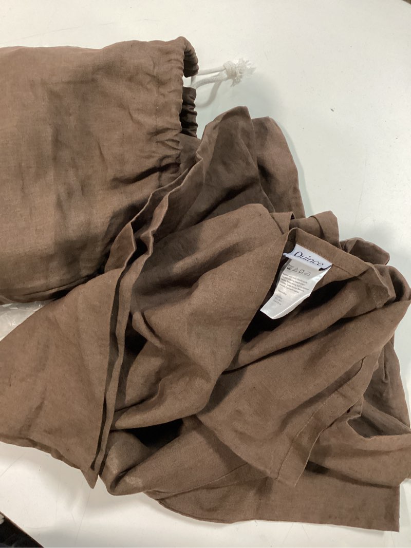 Condition photo showing New/Like New for quince european linen duvet cover set, king/cal king, espresso