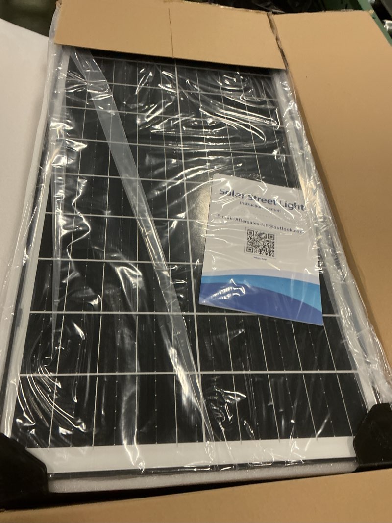 Condition photo showing New/Like New for JAYNLT Y-7200W Solar Street Lights Outdoor,680000LM 6500K High Lumen Parking Lot Lights Commercial, Dusk to Dawn Solar Security Flood Lamps with Motion Sensor for Parking Lot,Garage,Stadium Y-7200W 1Pack