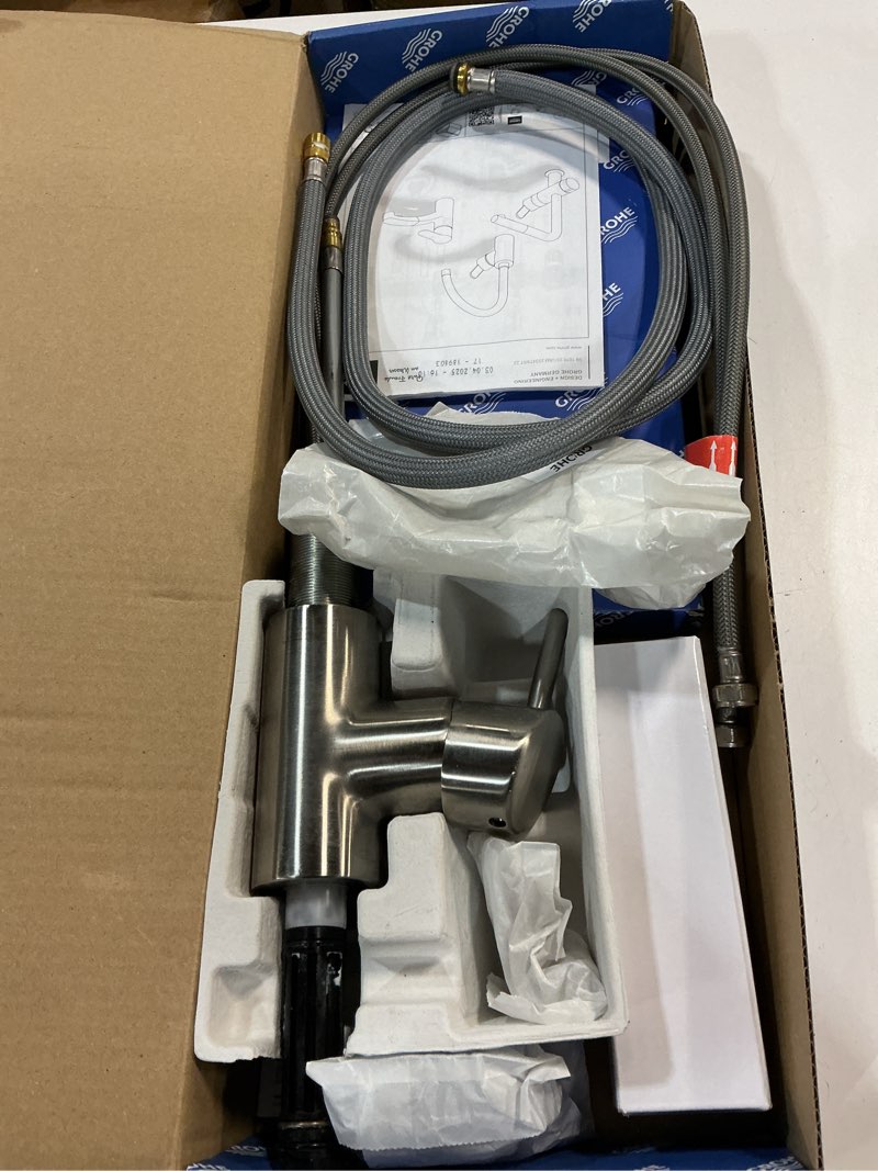 Condition photo showing As Is for grohe 32665dc3 concetto pull-down kitchen faucet with sprayer, 1.75 gpm, supersteel (stainless steel) faucet supersteel infinity