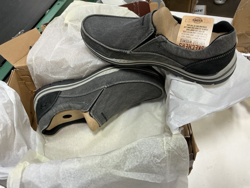 Condition photo showing New/Like New for skechers men's expected avillo moccasin, black, 11.5 medium us