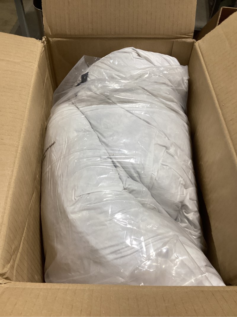 Condition photo showing Good Condition for JA COMFORTS 26×26 Premium Goose Down Feather Throw Pillow Inserts(Set of 2)-5% Down Filling,High Filling Weight,250 TC Cotton Cover, Square, White 26×26 (2 Pack)