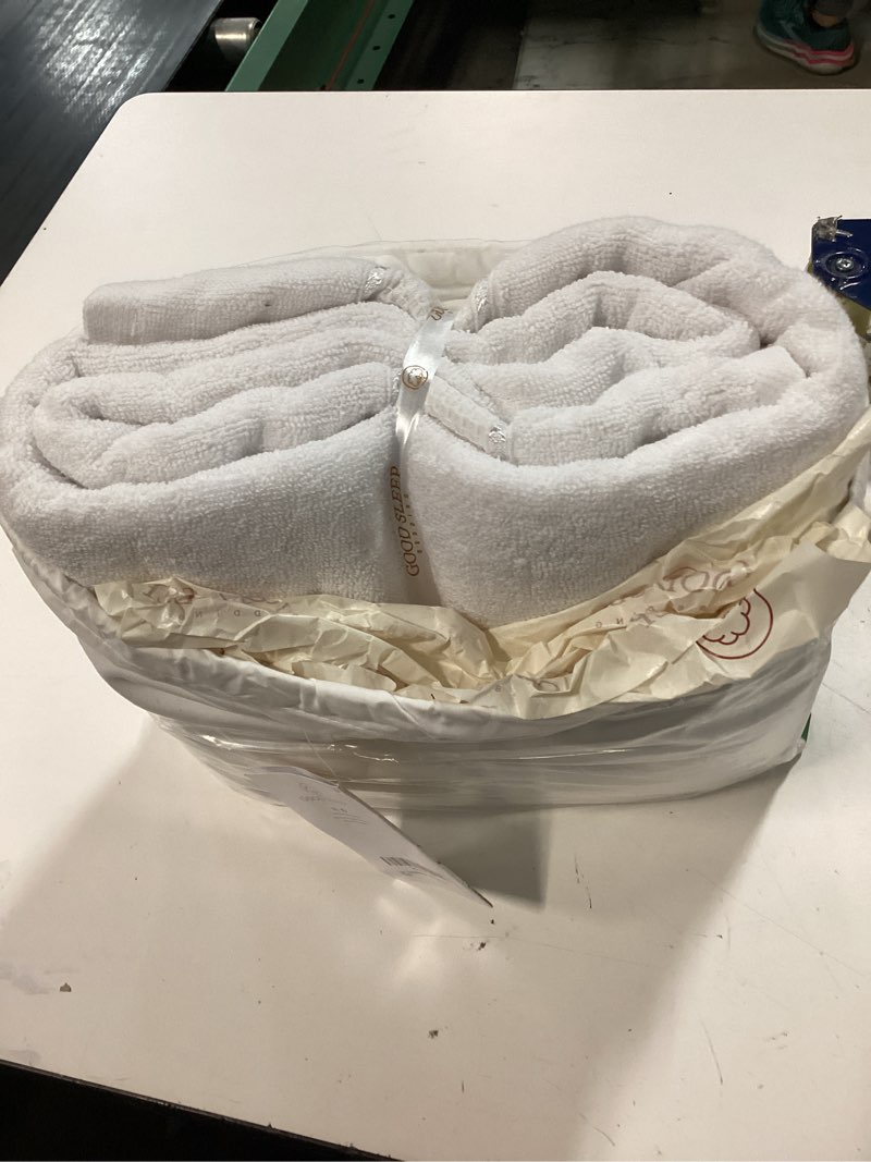 Condition photo showing Good Condition for 100% cotton bath towels, pack of 2 towels for bathroom, luxury 700 gsm bath towel, highly absorbent bathroom towel set, 30 x 60 inches large bath towels, super soft & quick dry towel set, white bath towel (pack of 2) white