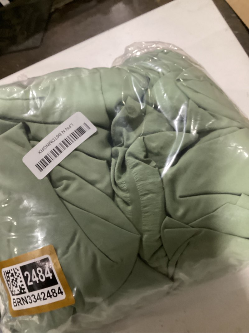 Condition photo showing Good Condition for freshculture king sheet set - ultra soft sheets for king size bed - brushed microfiber - deep pockets - easy care - cooling & breathable sheets - 4 pieces hotel luxury king bed sheets (sage green) 05 - sage green king