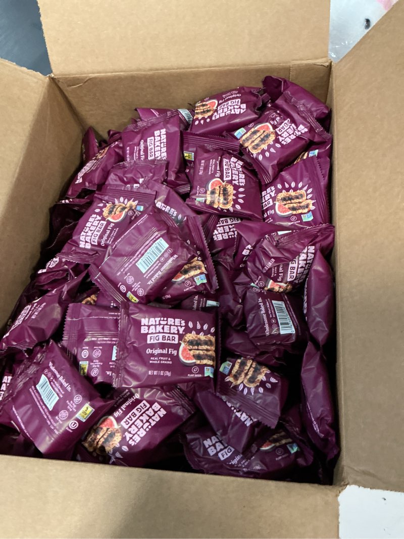 Condition photo showing New/Like New for (best by 05/04/2026) nature’s bakery whole wheat fig mini bars, original fig, real fruit, vegan, non-gmo, snack bar, mini bars - 150 ct